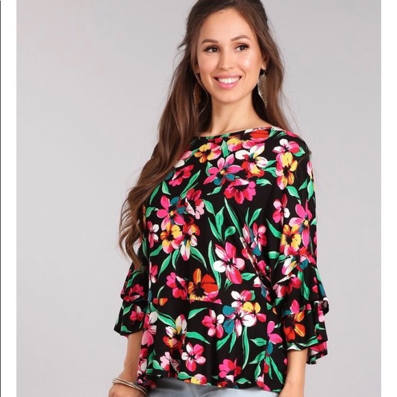 Tops - Causal Floral Top